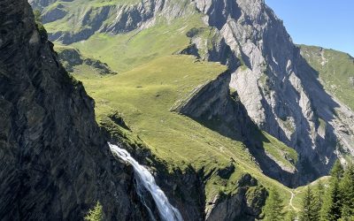 THE POWER OF ENOUGH • Die stille Freiheit, genug zu sein.